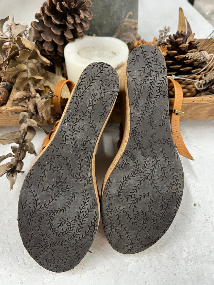 Imperfect - Marechiaro Tan