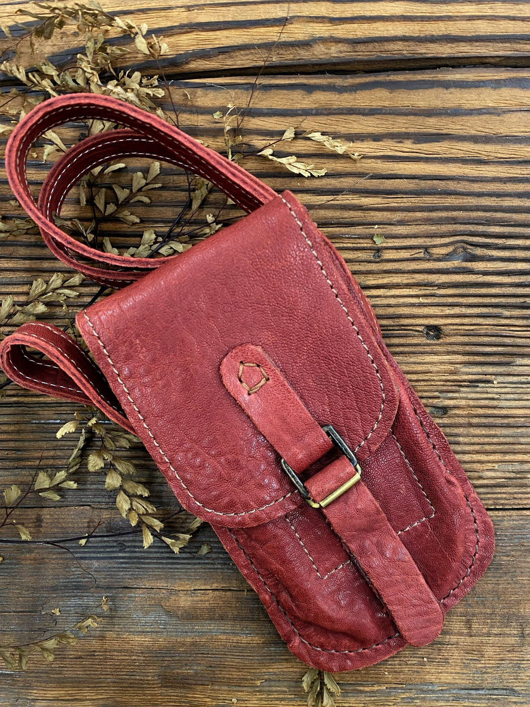 Imperfect - Giannino Phone bag - Cherry 3 - La Casa by Importante