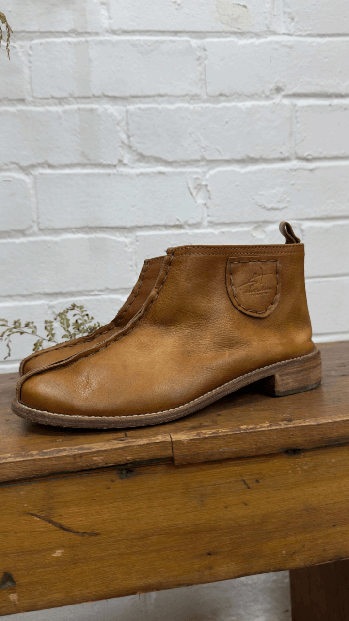 Imperfect - Gnomo Boots Tan - La Casa by Importante