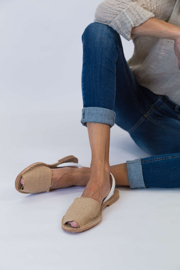 Imperfect - Maiorchina Hessian 41 - La Casa by Importante