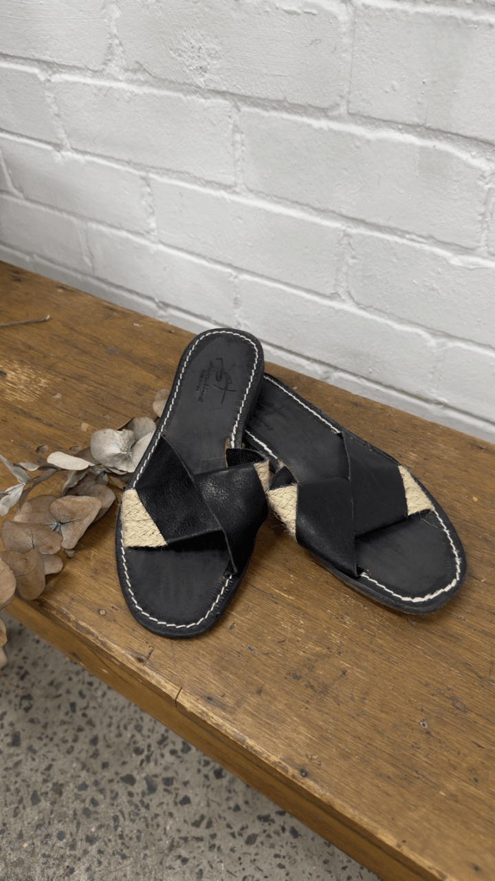 Imperfect - Pulcinella Sandals - La Casa by Importante