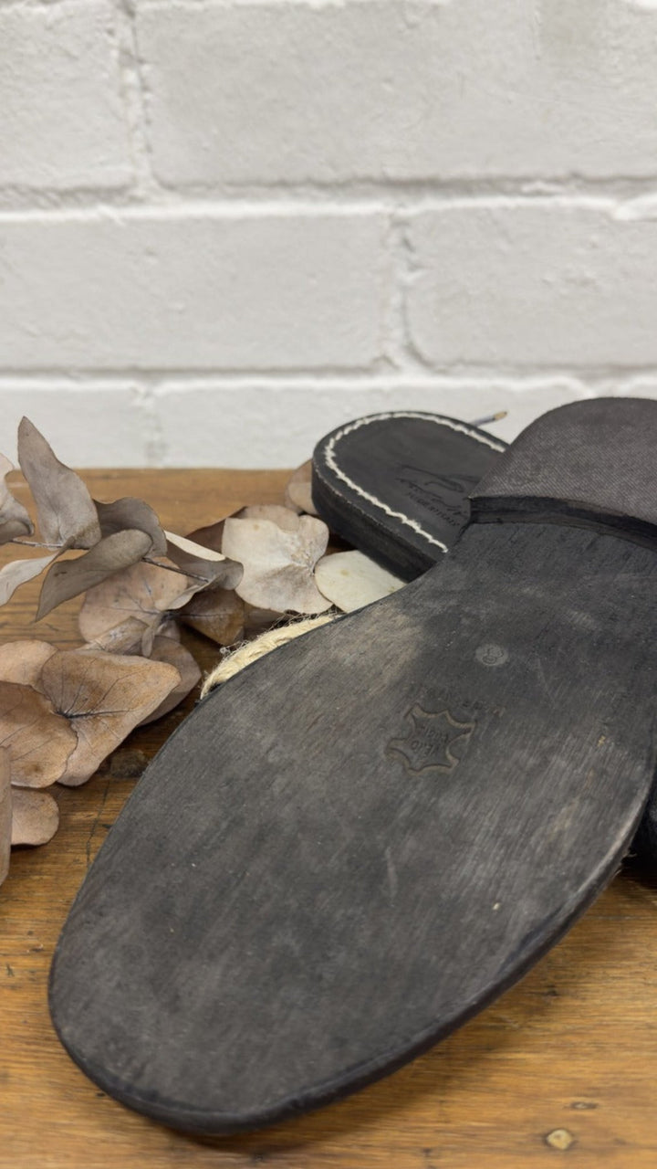 Imperfect - Pulcinella Sandals - La Casa by Importante