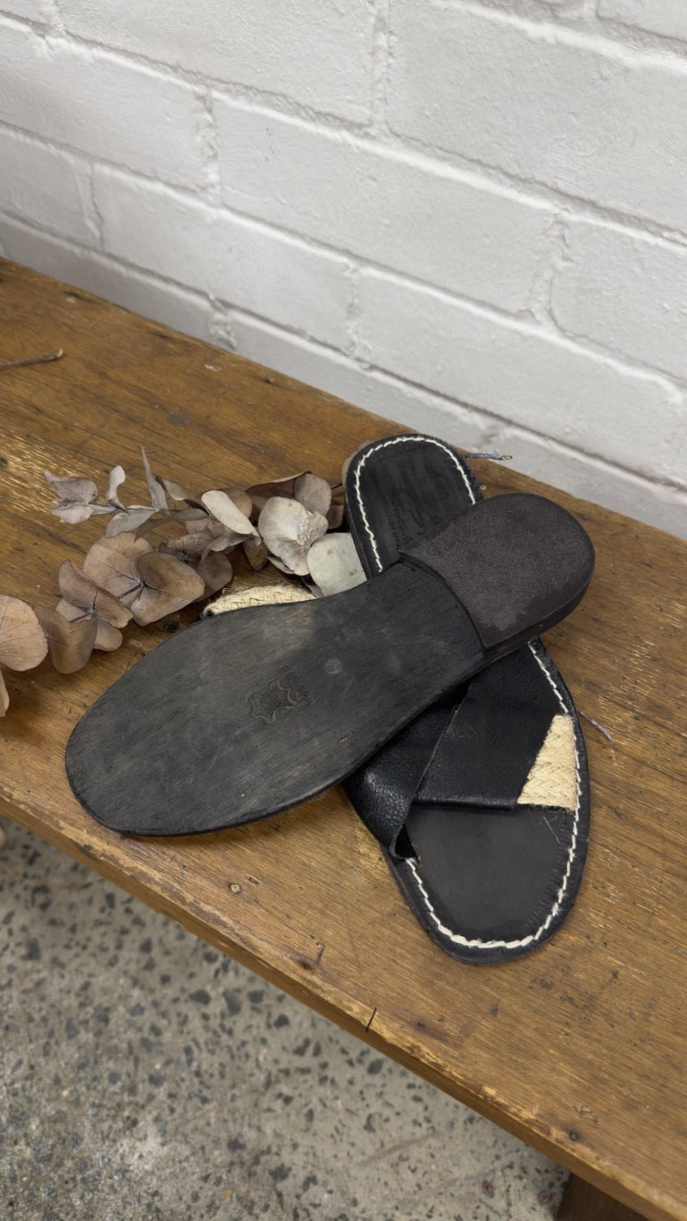 Imperfect - Pulcinella Sandals - La Casa by Importante