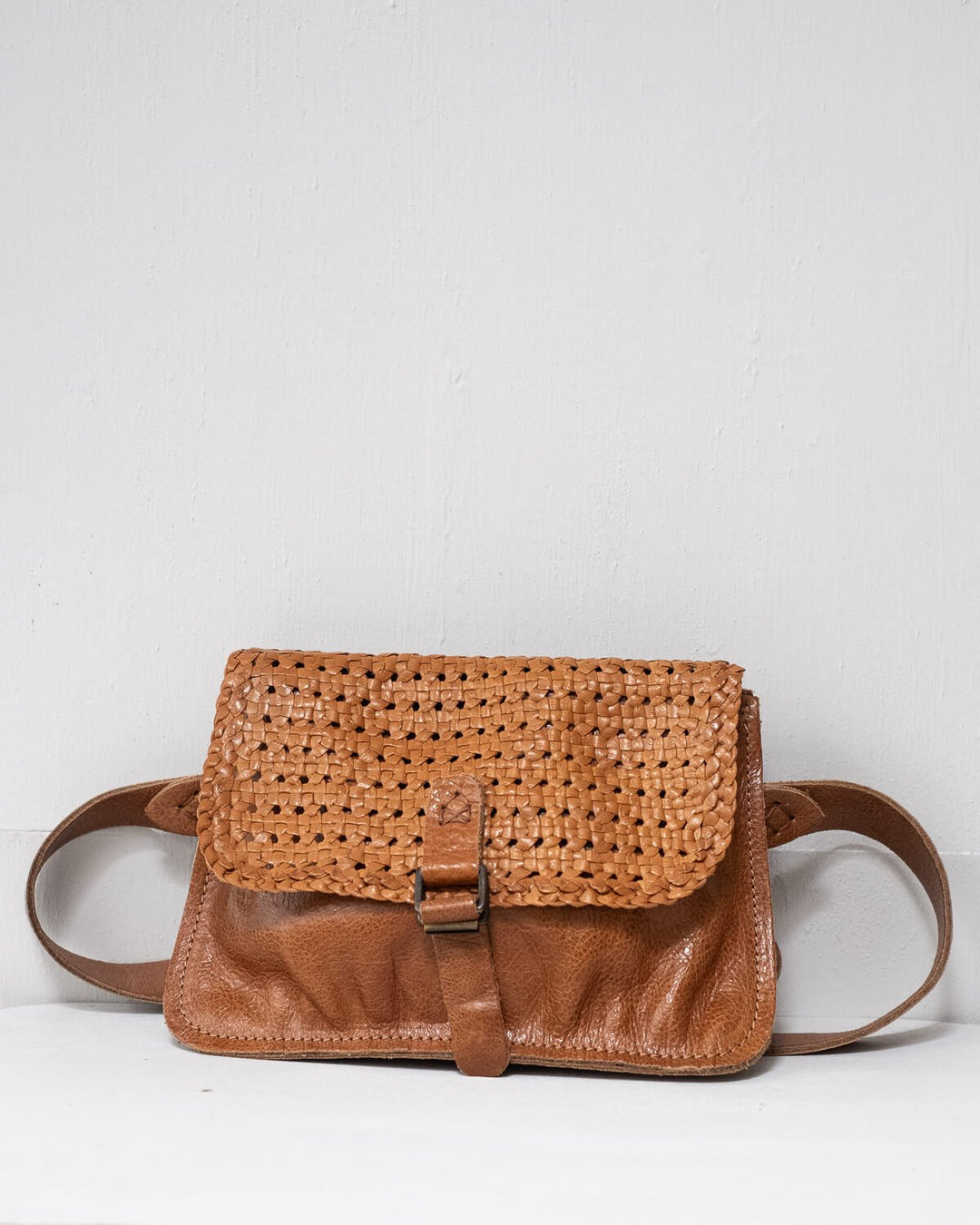 MARSUPIETTO TRECCIA LEATHER BUMBAG - La Casa by Importante