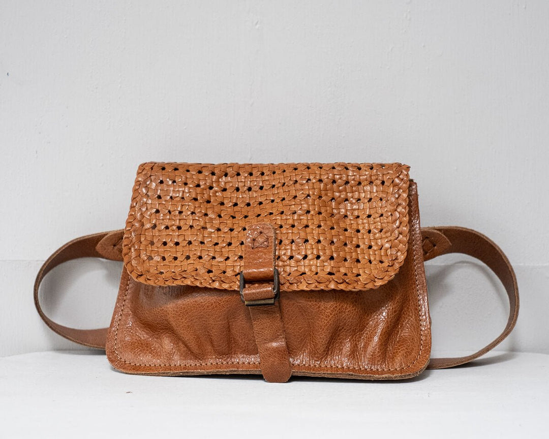 MARSUPIETTO TRECCIA LEATHER BUMBAG - La Casa by Importante