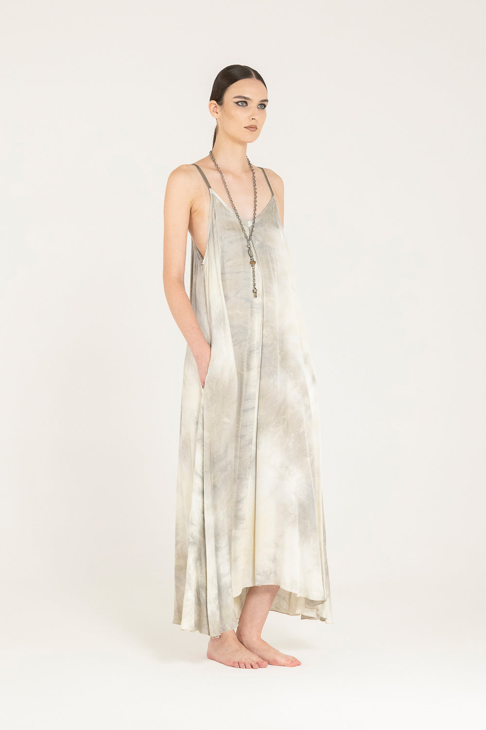 S335 - Dress