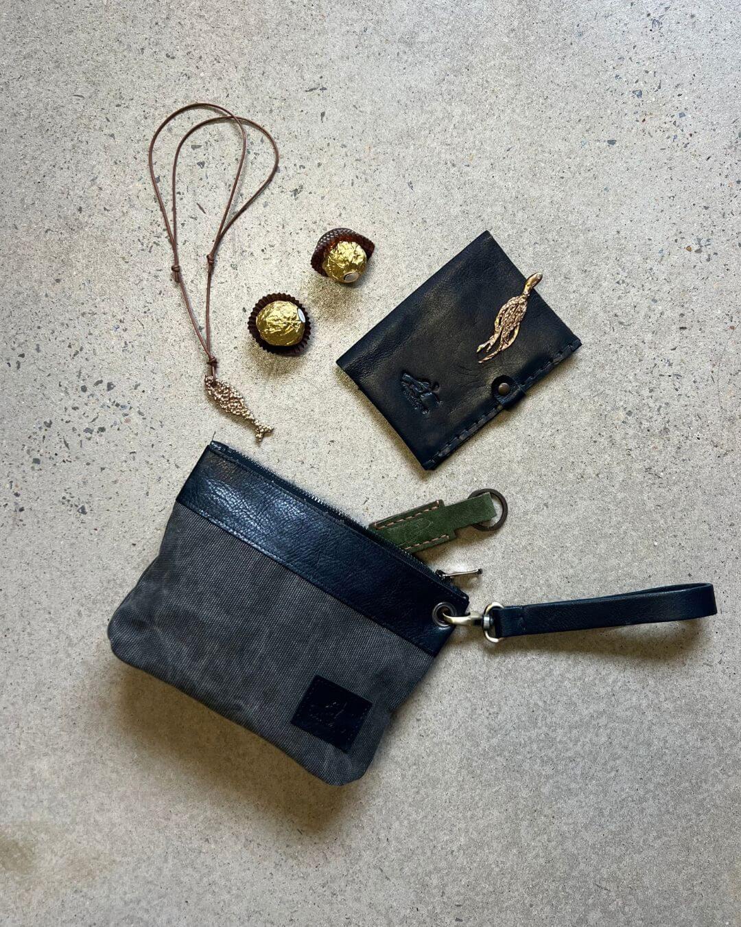 NOTO POUCH