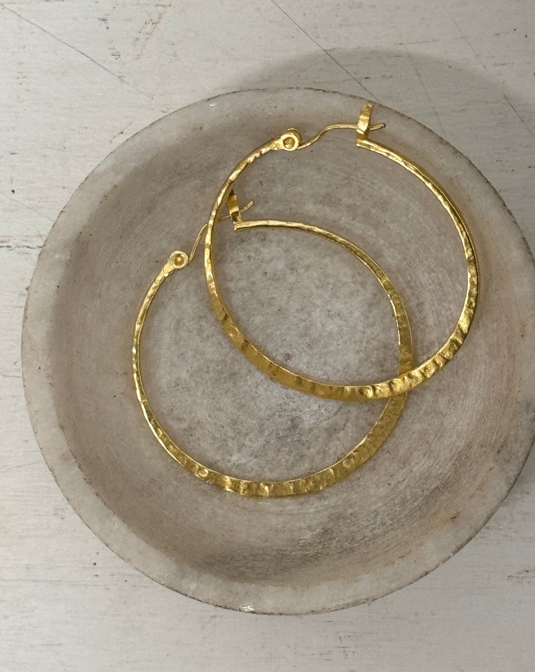 Orecchini a cerchio Bella in ottone placcato oro