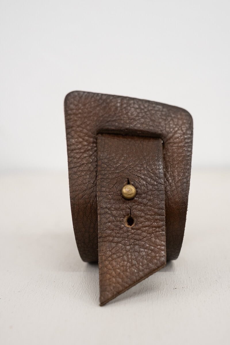 RIDGE LEATHER BRACELET