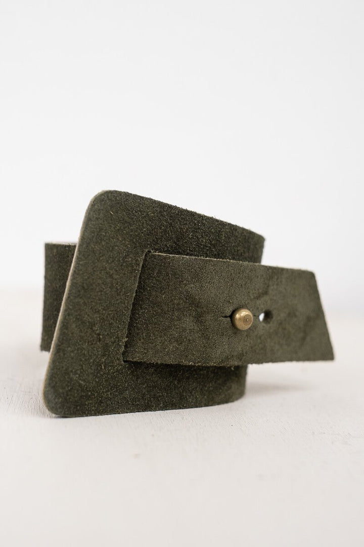 RIDGE LEATHER BRACELET