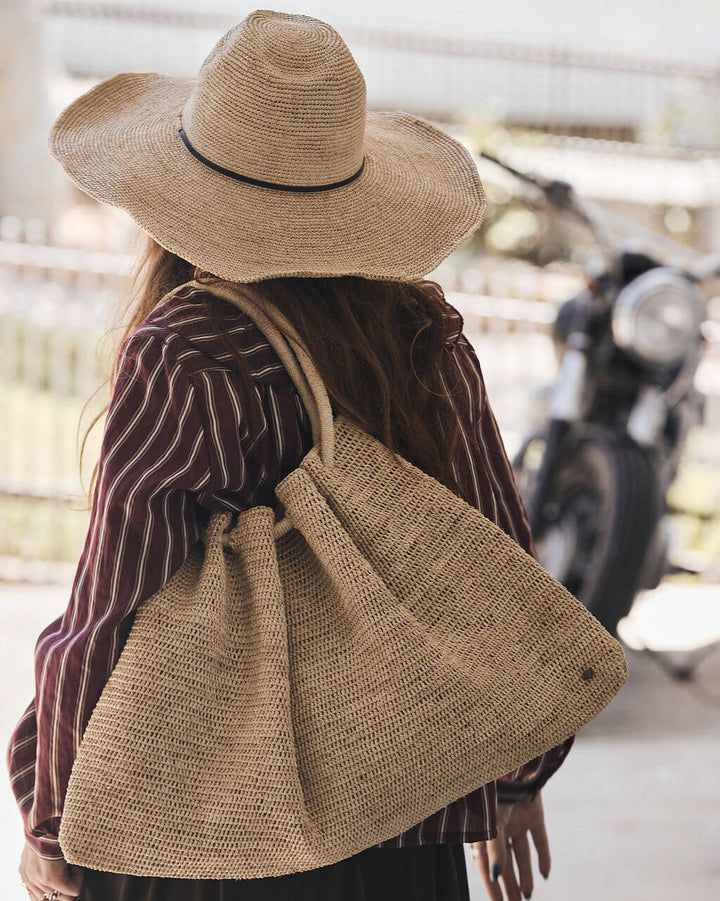FITIA L BAG LIGHT BROWN