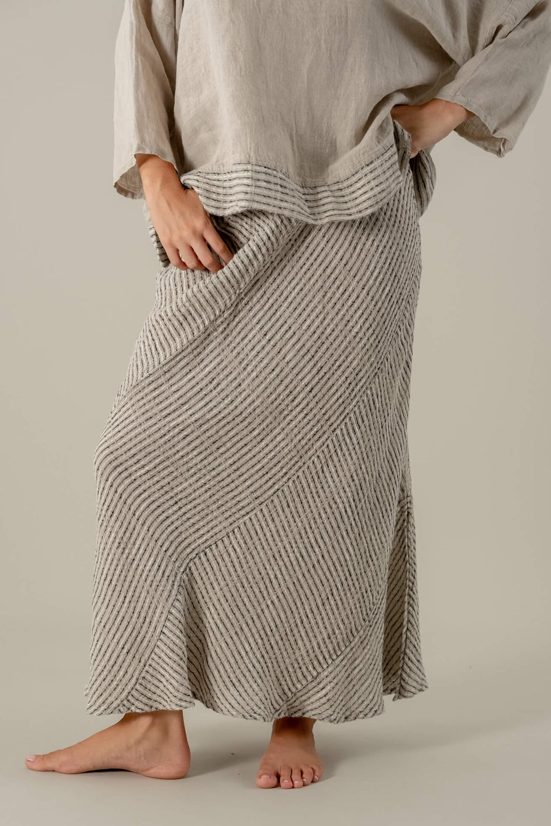 GONNA KARKADE' Linen Skirt - Nilo