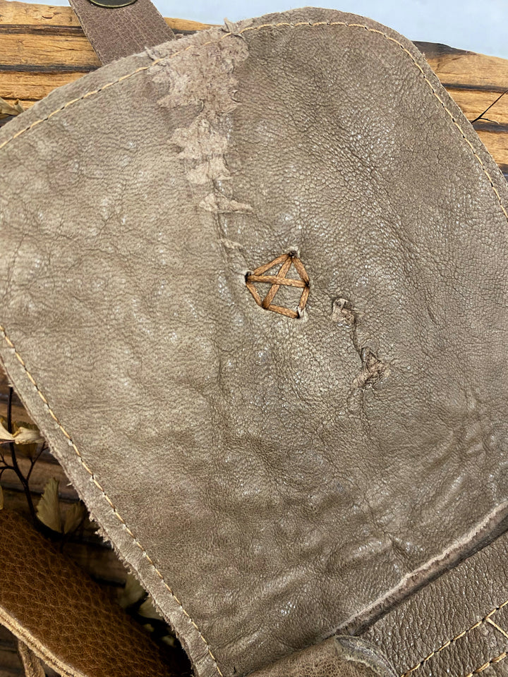Imperfect - Giannino Phone bag - Camel