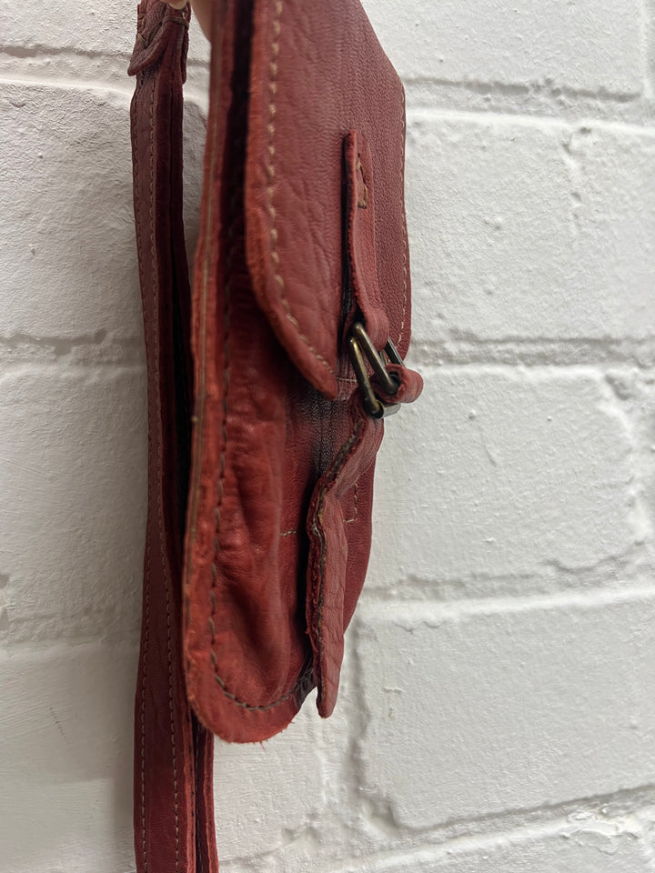 Imperfect - Giannino Phone bag - Cherry 3