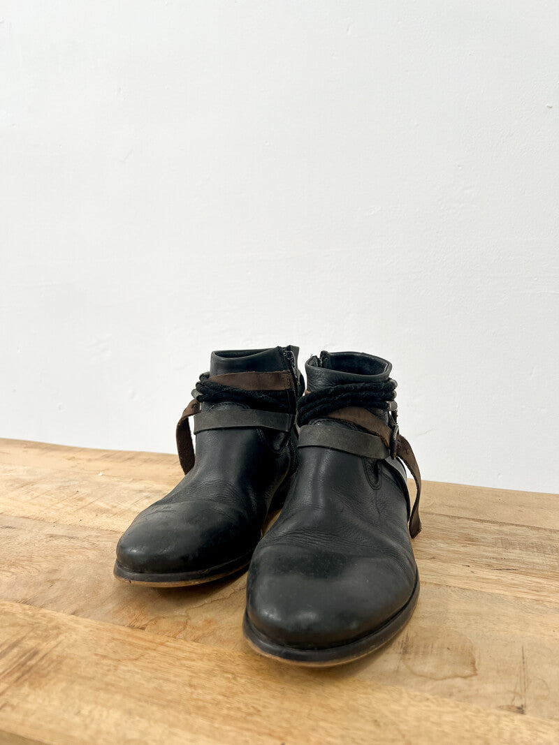 Black Leather Wittner Ankle Boots - Second Hand - 38