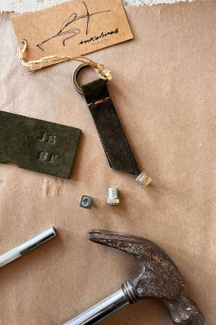 PERSONALISED PORTACHIAVI ESSENZIALE LEATHER KEYRING