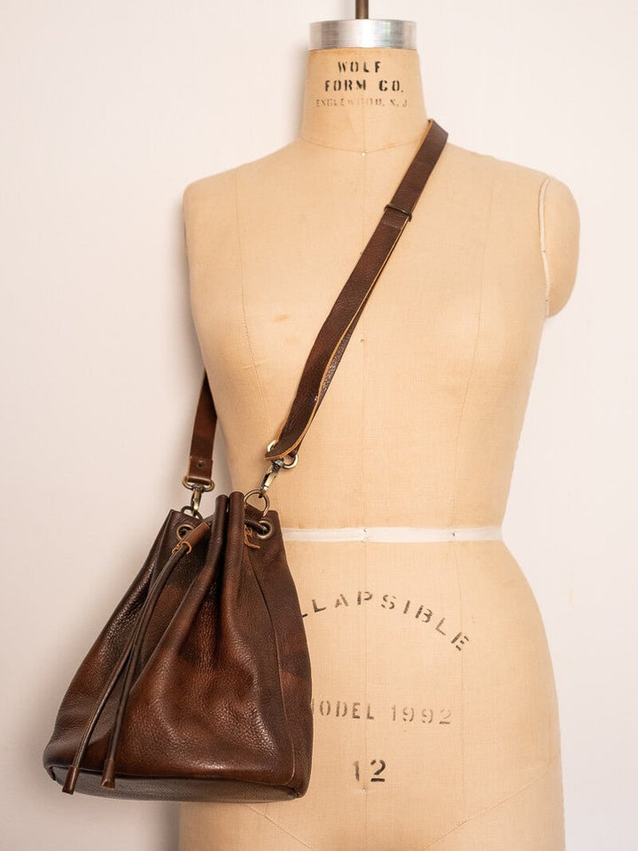 VARENNA BUCKET BAG