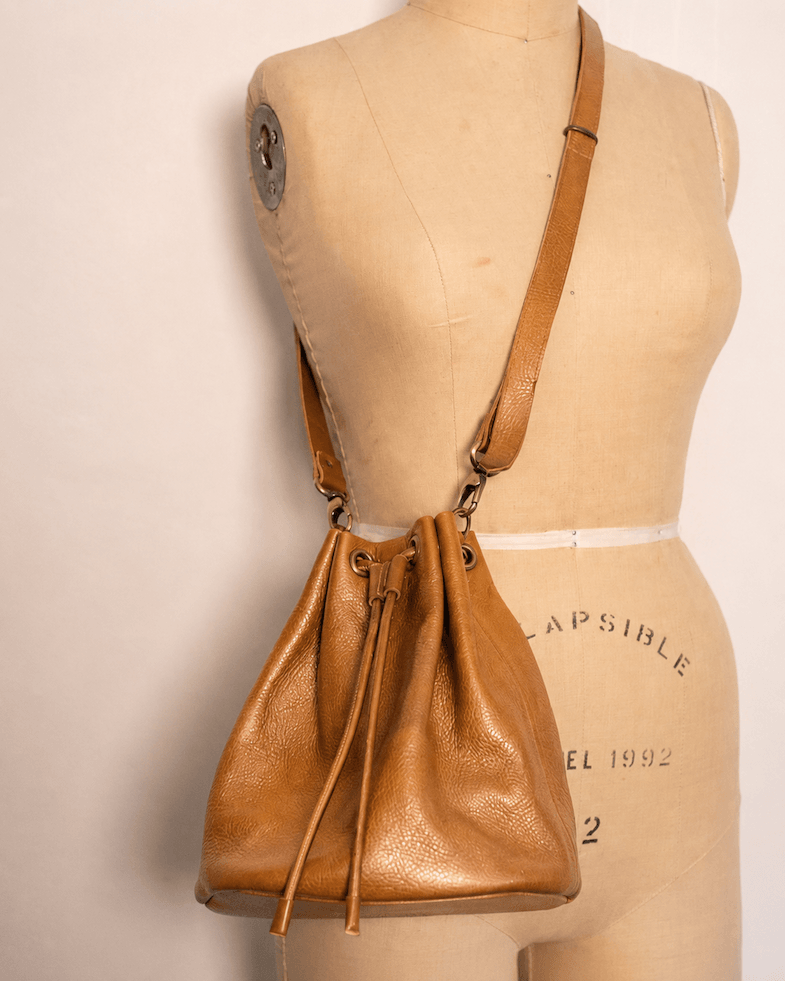 VARENNA BUCKET BAG