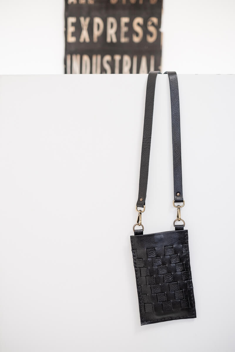 DOZZA PHONE HOLDER BAG