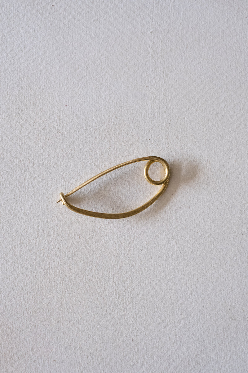 Nodo Brooch