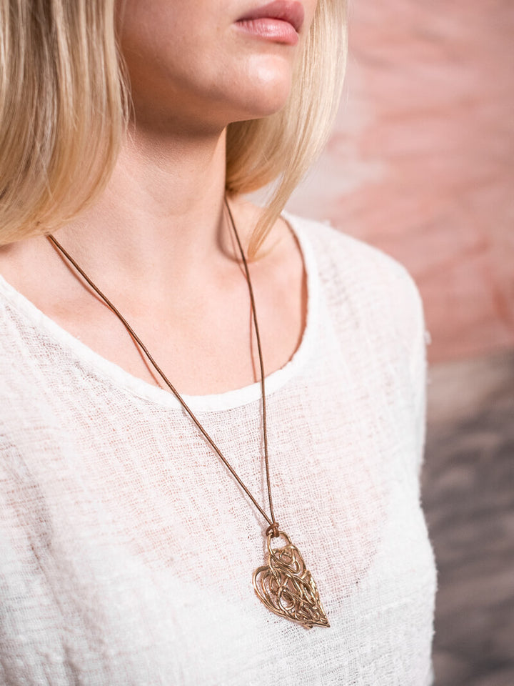 Intrigo Pendant