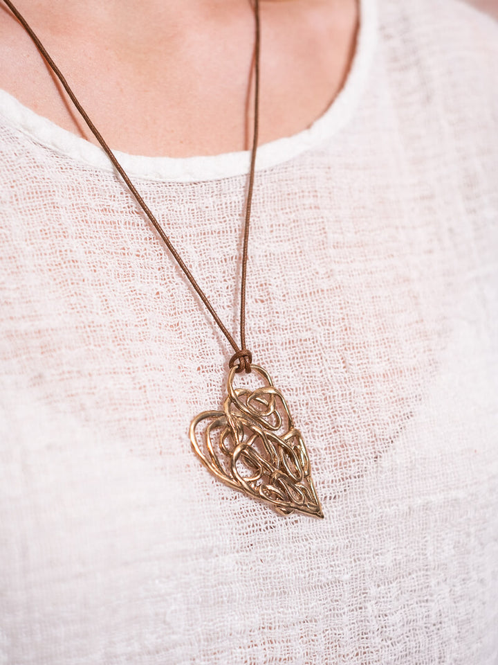 Intrigo Pendant