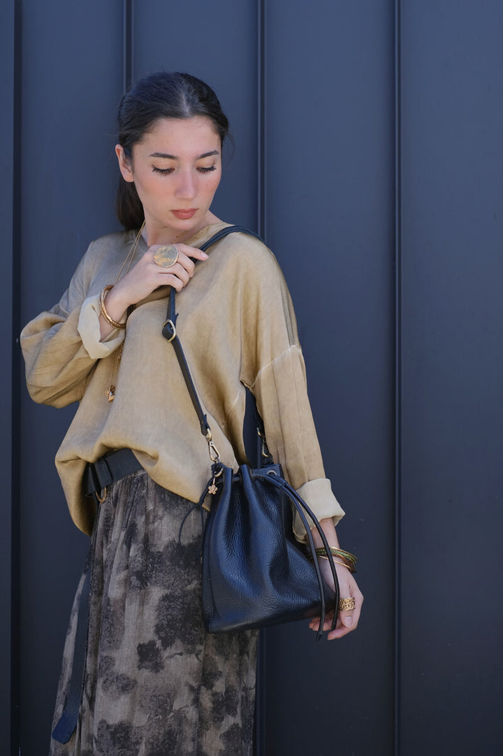 VARENNA BUCKET BAG
