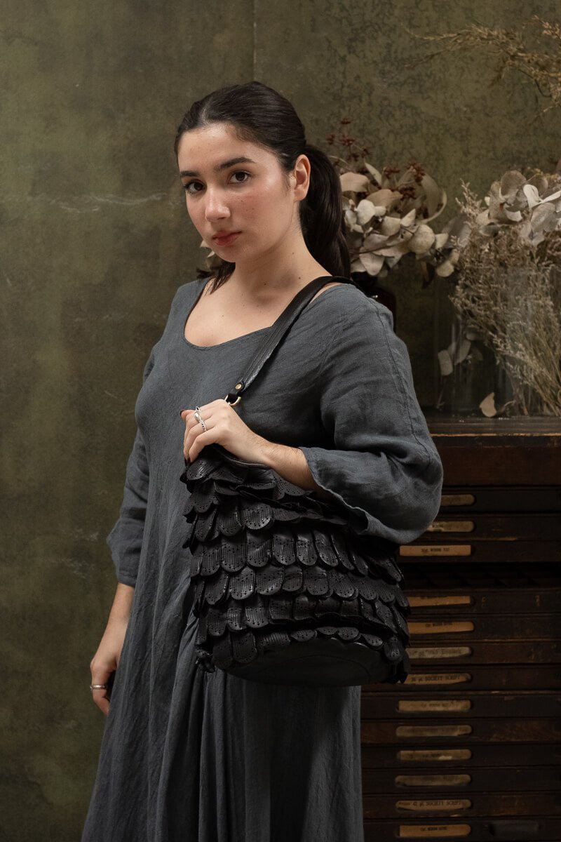 ASIA BUCKET LACE BAG - Black - SORRENTO - La Casa by Importante