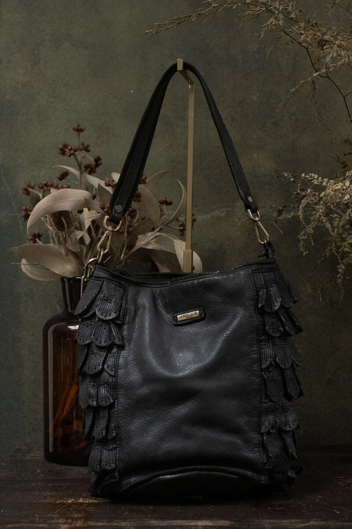 ASIA BUCKET LACE BAG - Black - SORRENTO - La Casa by Importante