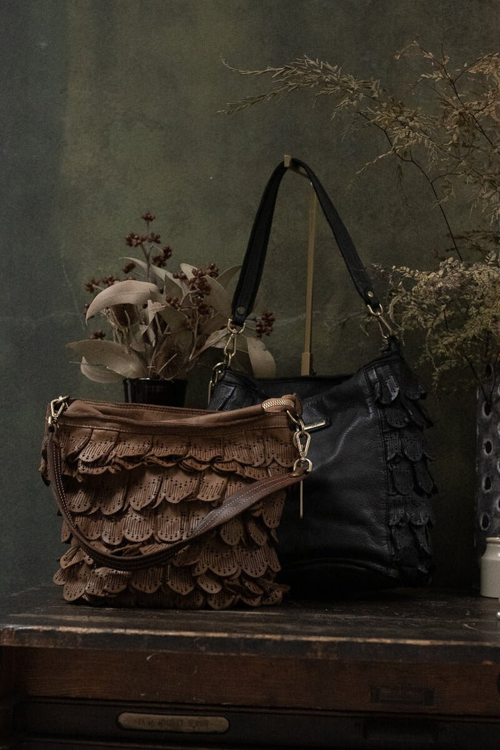 ASIA BUCKET LACE BAG - Black - SORRENTO - La Casa by Importante