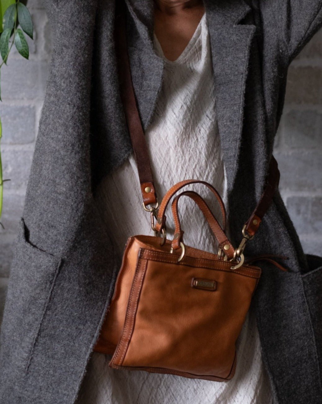 CLARA - SMALL SHOPPING BAG - La Casa by Importante