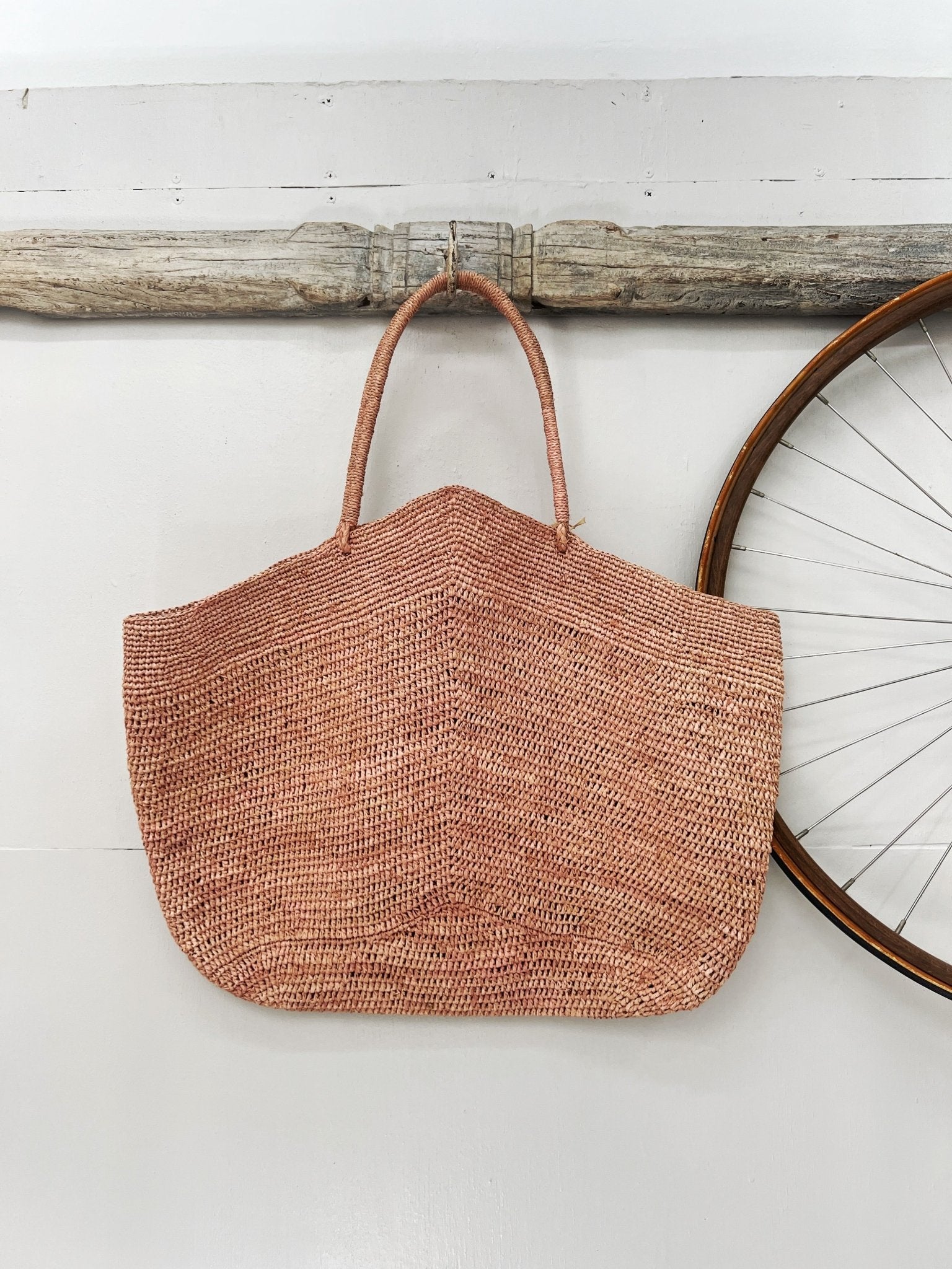 GEMMA XXL BAG PINK - Made in Mada – La Casa by Importante
