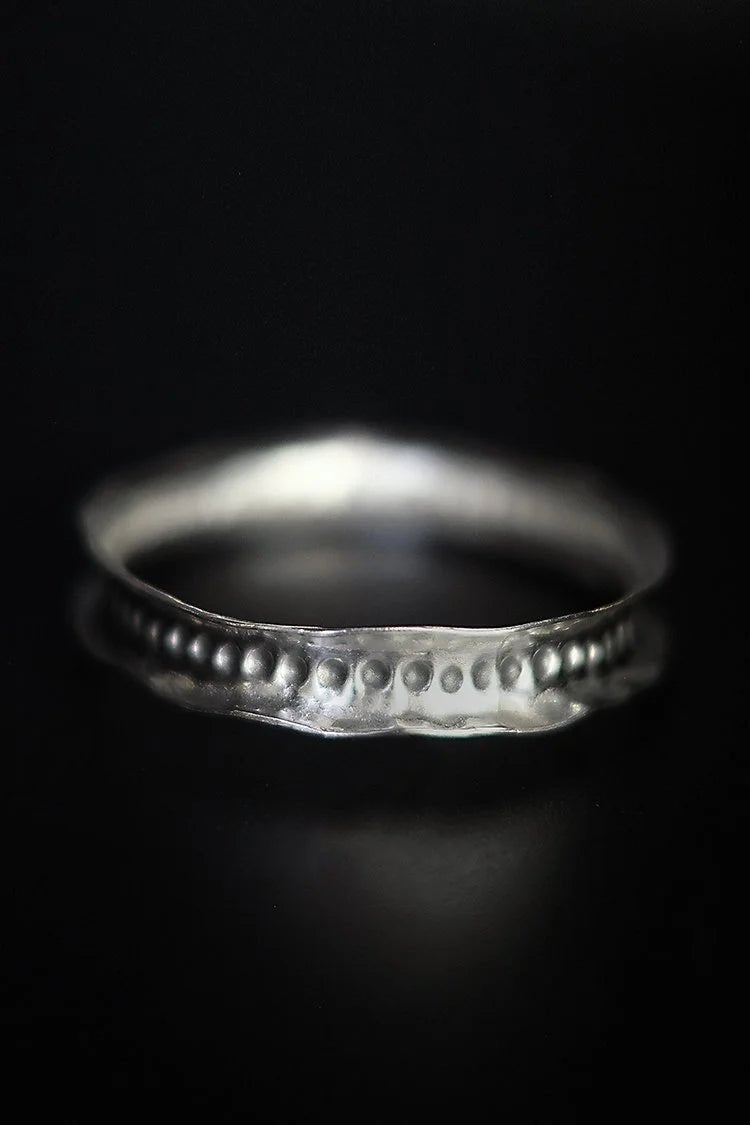 LARGE DOT MOTIF SILVER BRACELET - La Casa by Importante