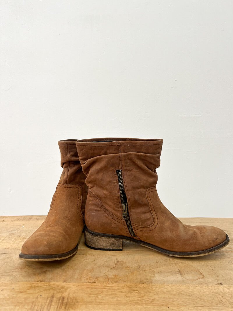 Second Hand Boho Leather Boots - 41 - La Casa by Importante