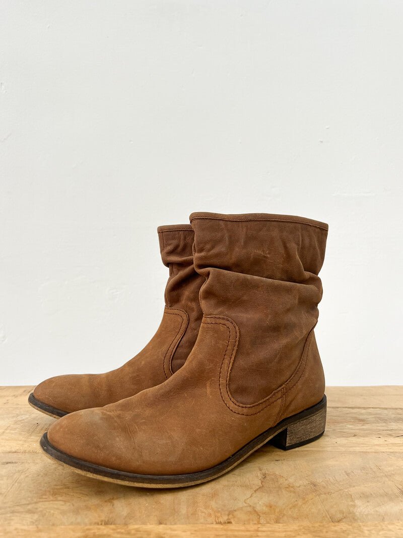 Second Hand Boho Leather Boots - 41 - La Casa by Importante