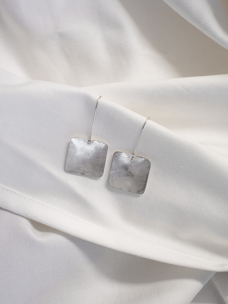 THE SILVER SQUARE DROP EARRINGS - La Casa by Importante