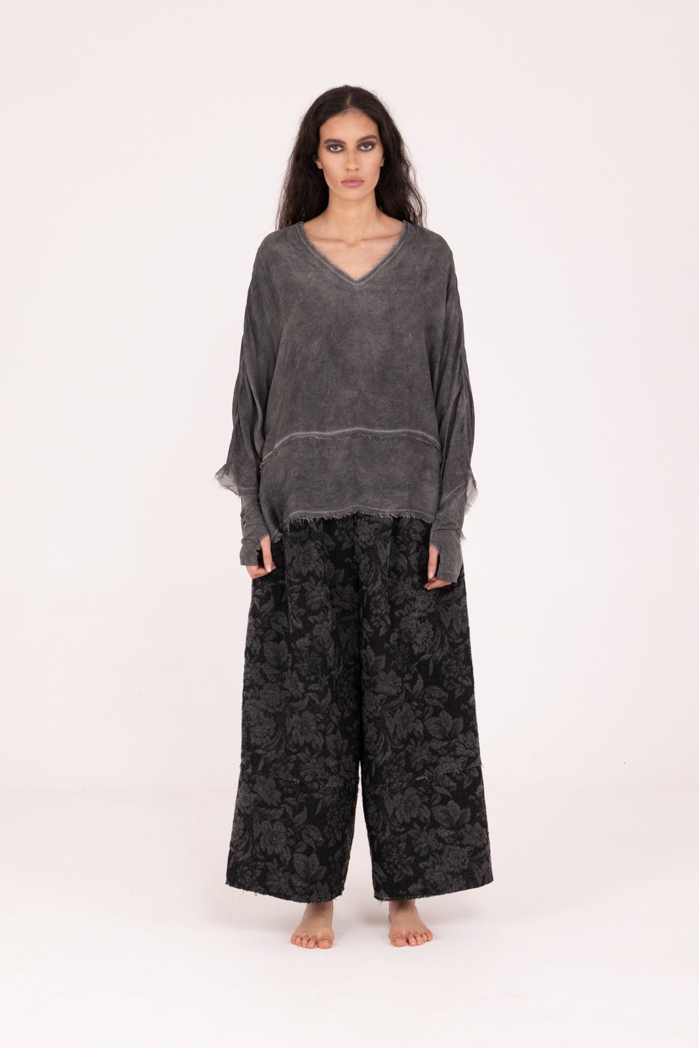 V NECK LONG SLEEVE SHIRT - S161 - La Casa by Importante