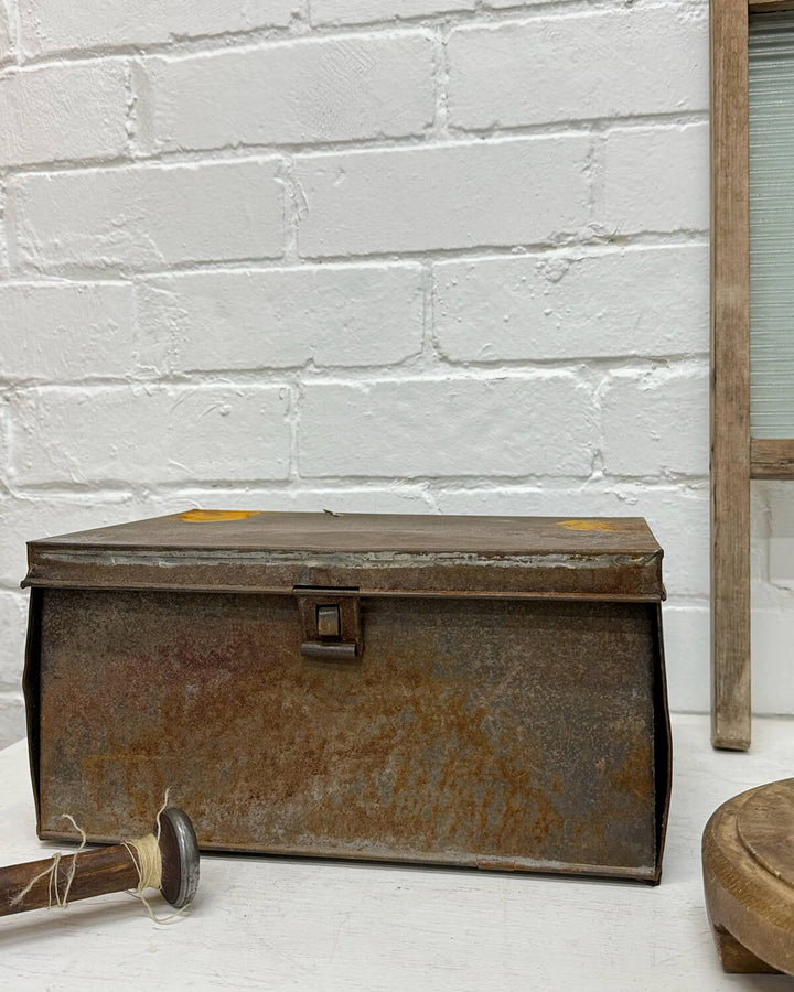 Vintage metal storage box - La Casa by Importante